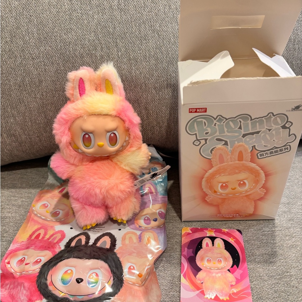 new labubu big into energy LOYALTY with tempura outfit - Picture 3 of 5